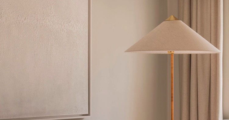 Колір стіни кремовий тауп