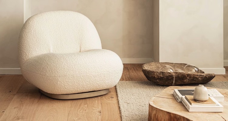 Теплий мінімалізм інтер'єр